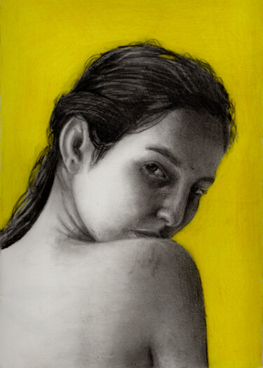 Ethereal Gaze: A Graphite Female Portrait on Vibrant Yellow Dessin intitulée "Ethereal Gaze: A Gr…" par Leonard Picari, Œuvre d'art originale, Graphite