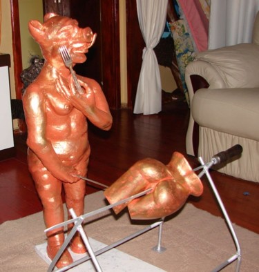 Escultura intitulada "Porquinha carnívora" por Alceo Luiz De Costa Dcosta, Obras de arte originais