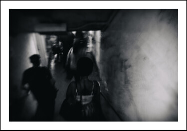 Fotografie mit dem Titel "All the lonely peop…" von Frank Verreyken, Original-Kunstwerk, Digitale Fotografie
