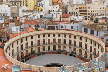 Photographie intitulée "The City in Circles" par Gilliard Bressan, Œuvre d'art originale, Photographie numérique