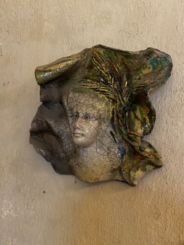 Scultura intitolato "Masque l'ETE" da Jean Pierre Mocci, Opera d'arte originale, Ceramica