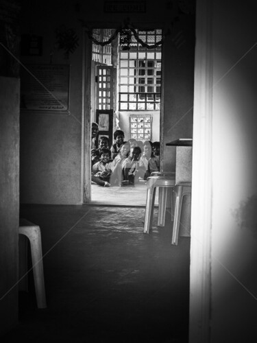 Φωτογραφία με τίτλο "L’école" από Mickaël De Oliveira (WoodMik), Αυθεντικά έργα τέχνης, Χειρισμένη φωτογραφία Τοποθετήθηκε σ…
