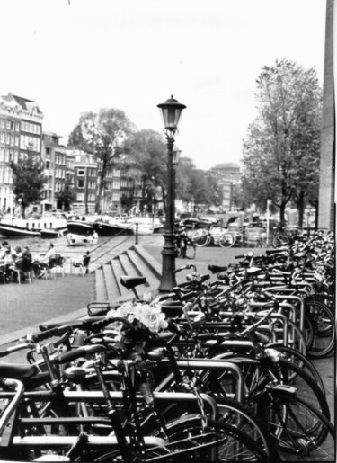 Fotografia zatytułowany „Cycles'.” autorstwa Peter Scott-Harrison, Oryginalna praca, Fotografia filmowa