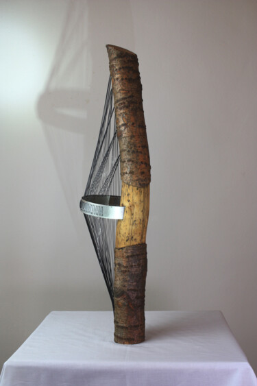 Skulptur mit dem Titel "The Recipient" von Jakob Spohn, Original-Kunstwerk, Holz
