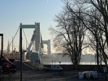 Fotografia intitolato "Brücke im Nebel" da Mick Paulat, Opera d'arte originale, Fotografia digitale