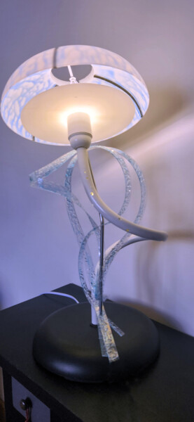 Design intitulée "Lampe Medusa 2" par Guy Terrier, Œuvre d'art originale, Luminaire