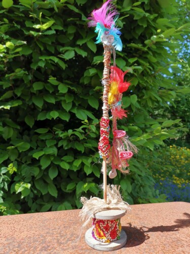 Escultura titulada "Cœur Vaillant" por Mai, Obra de arte original, Madera