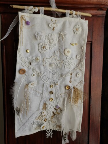 Textile Art titled "Arbre de Vie" by Mai, Original Artwork, Embroidery Mounted on artwork_cat.