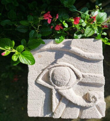 "Oeil d Horus" başlıklı Heykel L'Atelier De Nammu tarafından, Orijinal sanat, Gaz beton