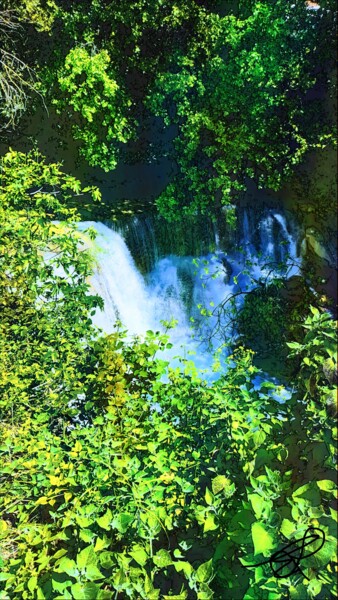 Fotografie getiteld "The majestic waterf…" door Emma Laflute, Origineel Kunstwerk, Gemanipuleerde fotografie