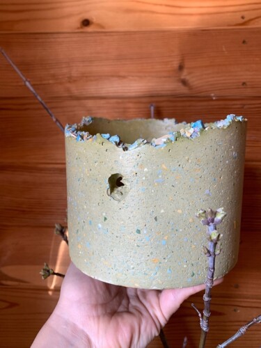 Sculptuur getiteld "Hole and blue" door Alina Kovina, Origineel Kunstwerk, Gips