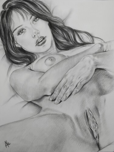 Gently Tekening getiteld "Gently" door Aleartdesignerstudio, Origineel Kunstwerk, Houtskool