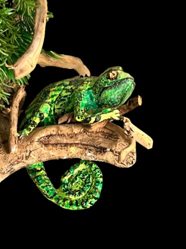 雕塑 标题为“Diego, caméléon” 由Stephanie Tirado, 原创艺术品, 纸张纸浆
