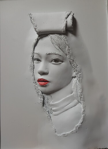 Sculpture intitulée "그녀의 비밀" par Jihoon Kim, Œuvre d'art originale, Papier