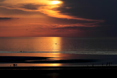 BERCK, soleil à moitié couchant Фотография под названием "BERCK, soleil à moi…" - Pierre-Yves Rospabé, Подлинное произведение искусства, Не манипулируемая ф…