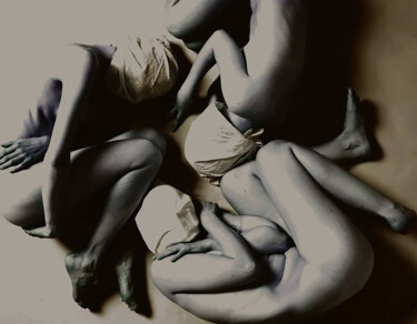 a+7+ / Figures collection: Transaction Dolls - {$M} Photographie intitulée "a+7+ / Figures coll…" par Leni Smoragdova, Œuvre d'art originale, Photographie argentique Monté sur…