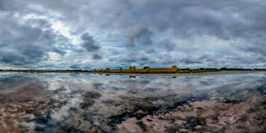 Aigues-Mortes Panoramique Onirique Fotografie getiteld "Aigues-Mortes Panor…" door Frederic Bos, Origineel Kunstwerk, Digitale fotografie