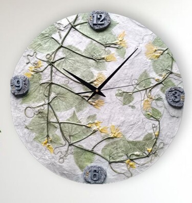 Magical Runes Clock Panel with Botanical Bas-Relief 제목이 "Magical Runes Clock…"인 조형물 Alena Panchenia (Елена Панченя)로, 원작, 주조