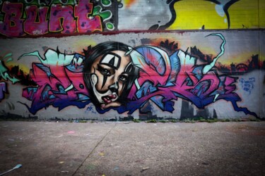 "Graffitigirlfacewit…" başlıklı Fotoğraf Mick Paulat tarafından, Orijinal sanat, Dijital Fotoğrafçılık