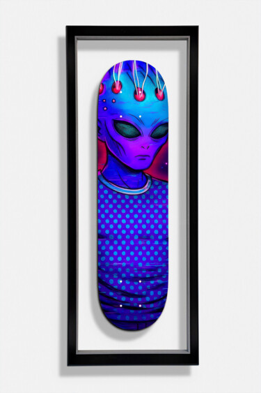 Sculptuur getiteld "Skate purple light…" door Vincent Faudemer, Origineel Kunstwerk, Hout Gemonteerd op Frame voor houten br…