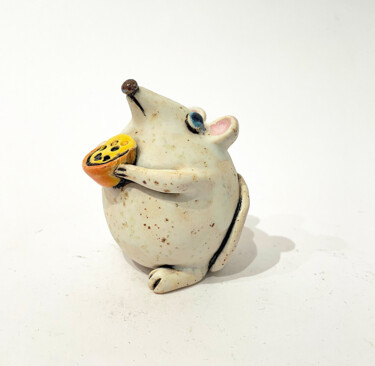 Rzeźba zatytułowany „White Charming Mouse” autorstwa Viktor Zuk, Oryginalna praca, Ceramika