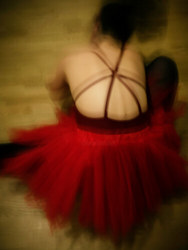 「Degas Rouge」というタイトルの写真撮影 Emmanuelle Benjaminによって, オリジナルのアートワーク, デジタル プレキシガラスにマウント