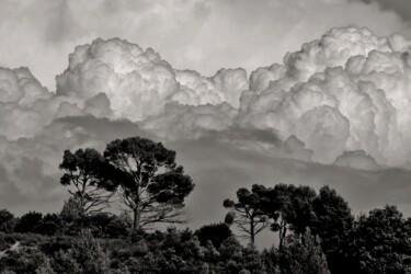 Fotografia intitolato "Ciel d'orage en pro…" da Philippe Houzé, Opera d'arte originale, Carta
