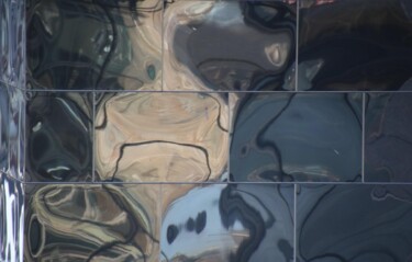 Fotografie getiteld "E.T." door José Bachir, Origineel Kunstwerk, Digitale fotografie Gemonteerd op Plexiglas
