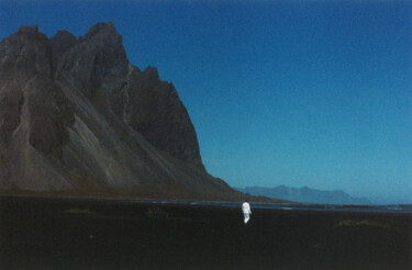 Photography titled "Eole, "Trésors" 202…" by Estelle Lagarde, Original Artwork, Analog photography