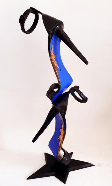 Scultura intitolato "Muglerized" da Myr Sculptures, Opera d'arte originale, Bronzo