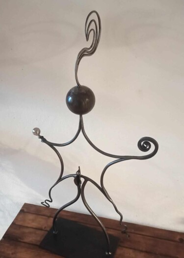 "La femme étoile" başlıklı Heykel Thierry Jamme/ Des Choses À Fer tarafından, Orijinal sanat, Paslanmaz Çelik