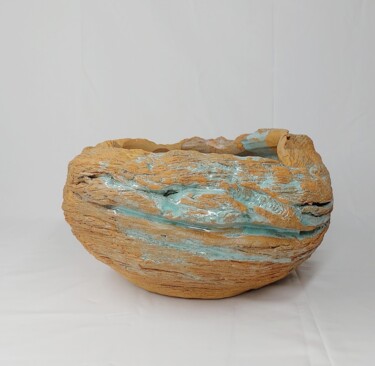 Sculpture titled "Falaise" by Estelle Del, Original Artwork, Clay