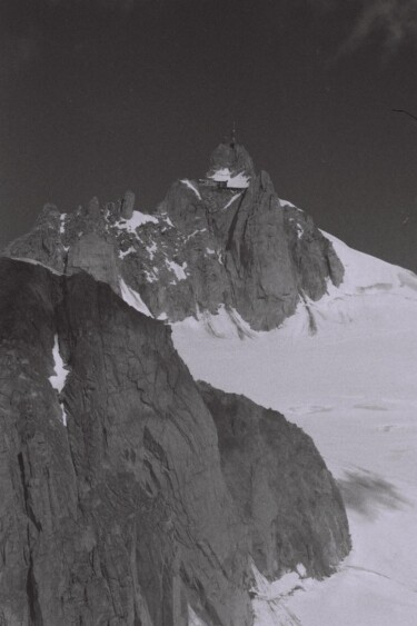 Фотография под названием "Aguille du Midi vu…" - Peg, Подлинное произведение искусства, Бумага