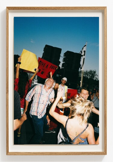 Photography titled "Give a fuck" by Viktor Shekularatz, Original Artwork, Paper