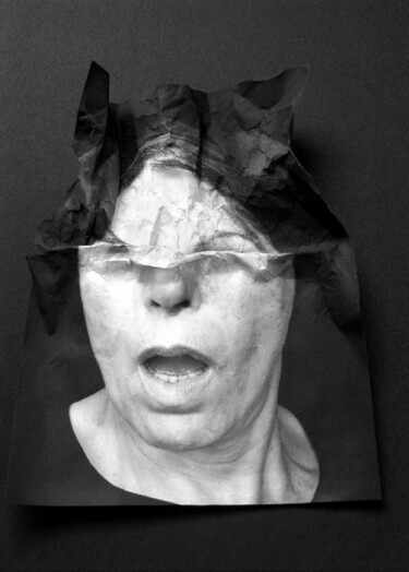 Fotografia intitolato "Autoportrait ébétée " da Claudia Vialaret, Opera d'arte originale