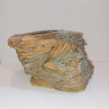 Sculpture titled "Terre en mouvement" by Estelle Del, Original Artwork, Clay