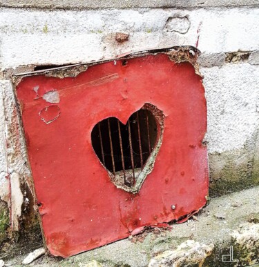 Fotografia intitolato "Un coeur au pied du…" da Christian Lefevre, Opera d'arte originale, Alluminio