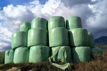 Photography titled "LA PYRAMIDE VERTE" by Christian Lefevre, Original Artwork, Digital Print