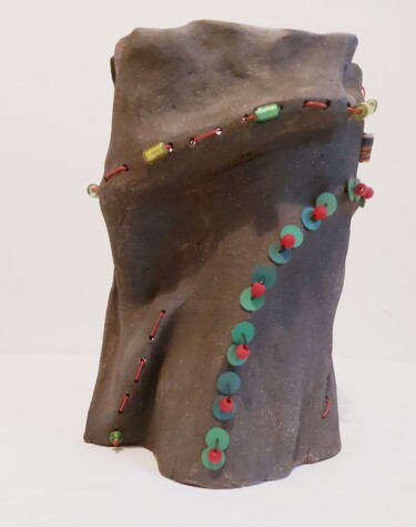 Sculpture intitulée "totem tissé" par Estelle Del, Œuvre d'art originale, Argile