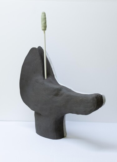 Skulptur mit dem Titel "Passeur d’âmes" von Cathy Cocat, Original-Kunstwerk, Keramik