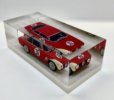 Xrace - Velocità Sigillata - Alfa Giulia GTA Sebring 1966 Scultura intitolato "Xrace - Velocità Si…" da Franco Bressanutti, Opera d'arte originale, Resina