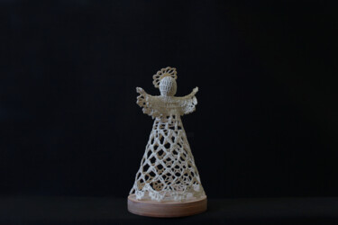 White Angel, lace weaving Escultura intitulada "White Angel, lace w…" por Mrivserg, Obras de arte originais, Fio
