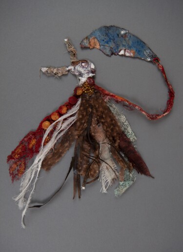 Collages titled "Décrocher la lune" by Véronique Attia, Original Artwork, Fabric Mounted on Other rigid panel