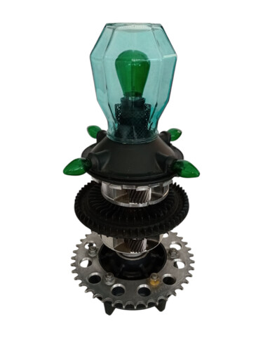 Γλυπτική με τίτλο "Green Bot" από Calavera Estudio Dgo Mx, Αυθεντικά έργα τέχνης, Μέταλλα