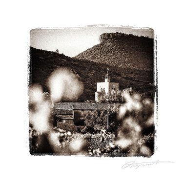 Écho du clocher Photography titled "Écho du clocher" by Gilles Deschamps (OXPIRIT), Original Artwork, Digital Photography Mounted on artwork…