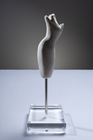 Sculpture titled "Vers les étoiles" by Véronique Attia, Original Artwork, Terra cotta
