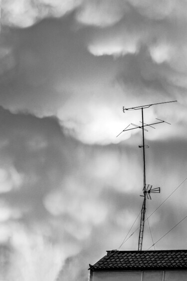 Photography titled "The sky over London…" by Raquel Quesada Giner, Original Artwork, Digital Photography