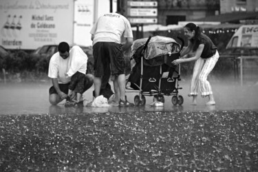 Fotografia intitolato "Soudain la pluie" da Lionel Lizet, Opera d'arte originale, Fotografia digitale Montato su artwork_cat.
