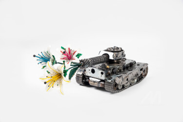 雕塑 标题为“No War” 由Simon Saronni, 原创艺术品, 金属