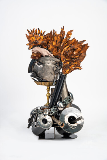Tribute To Giuseppe Arcimboldo - Master Of Allegory Of Fire 雕塑 标题为“Tribute To Giuseppe…” 由Simon Saronni, 原创艺术品, 金属
